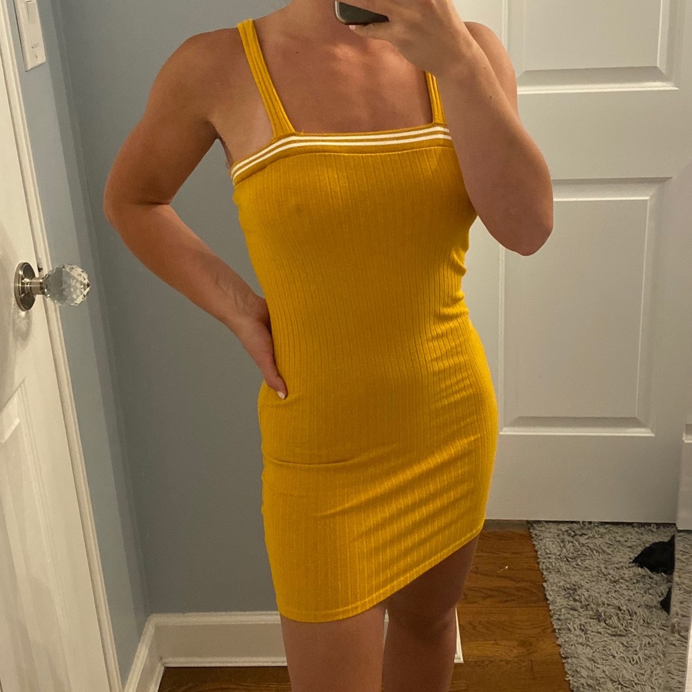 Fashion Nova - Heart & Hips Mustard Yellow Dress